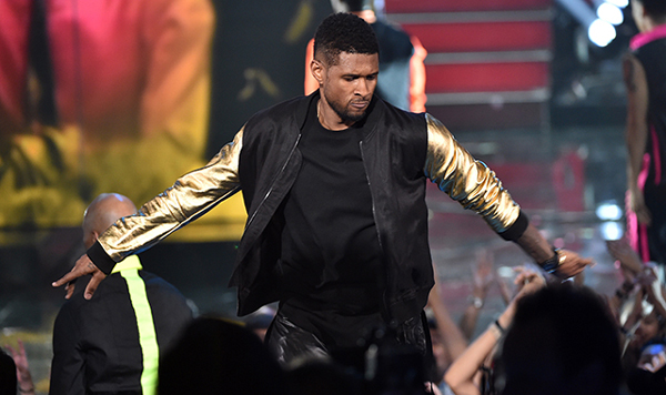 Usher Performs Dance Tribute During Michael Jackson Premiere!